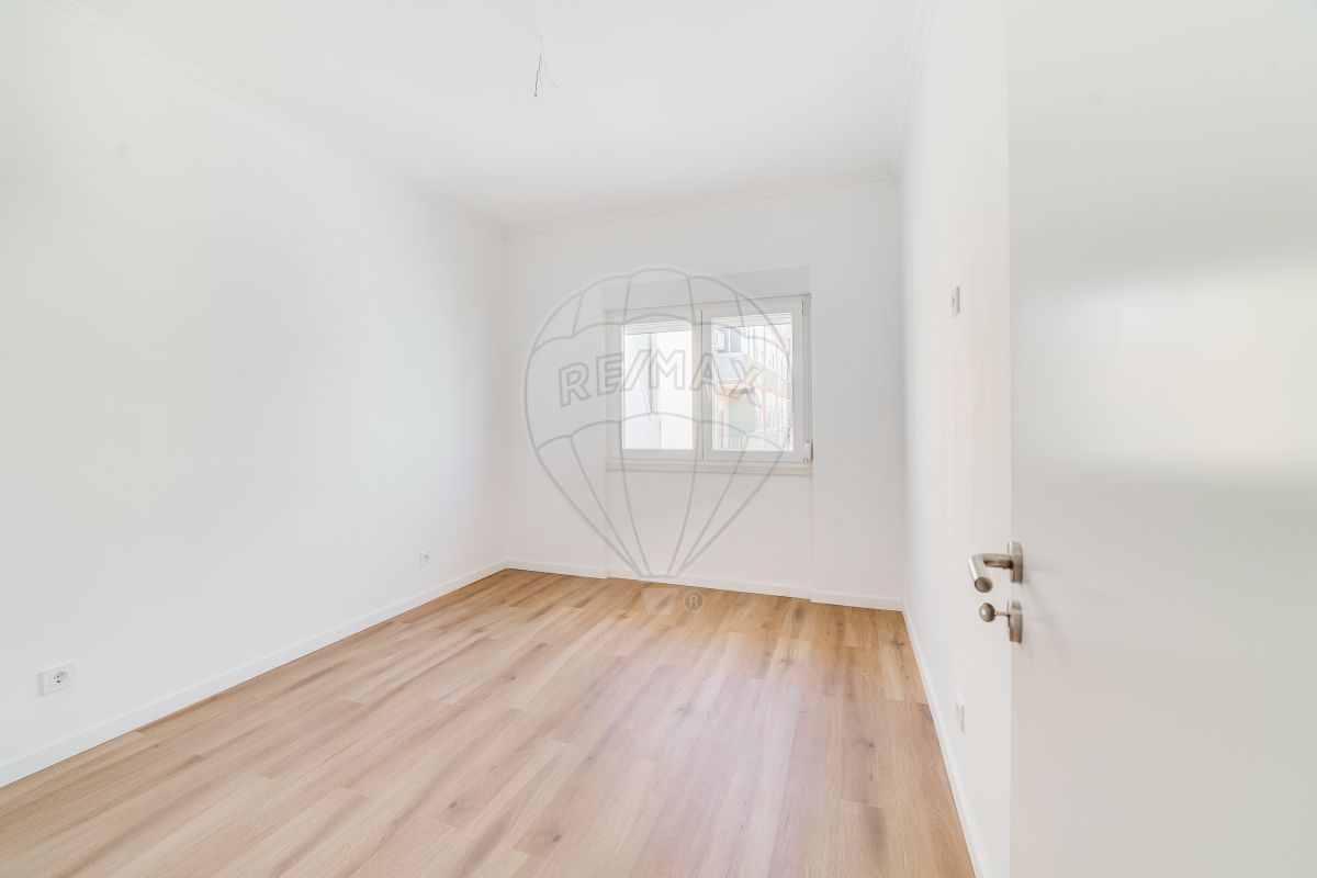 listing 127071004-8 picture-0