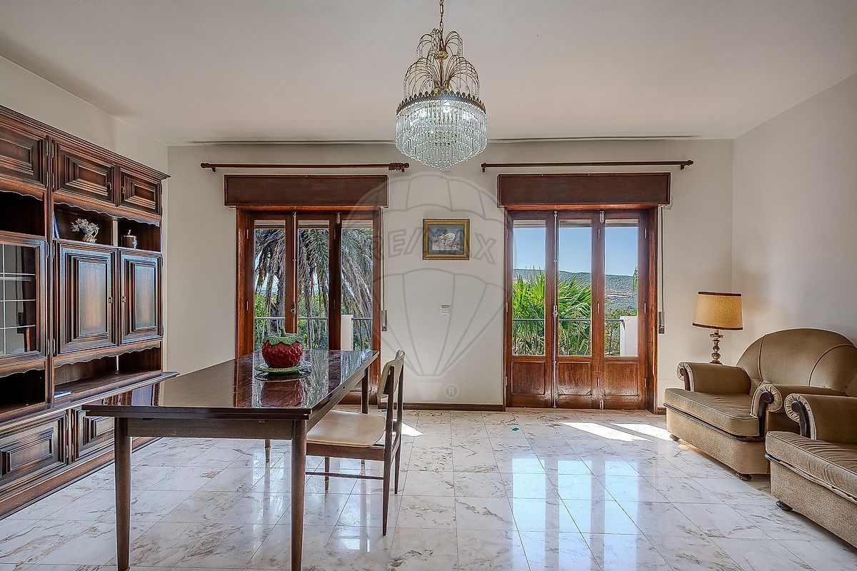 Moradia T6 para venda