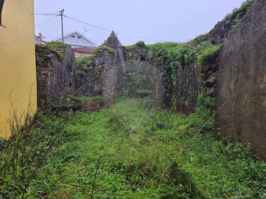 Terreno à venda em Sintra
