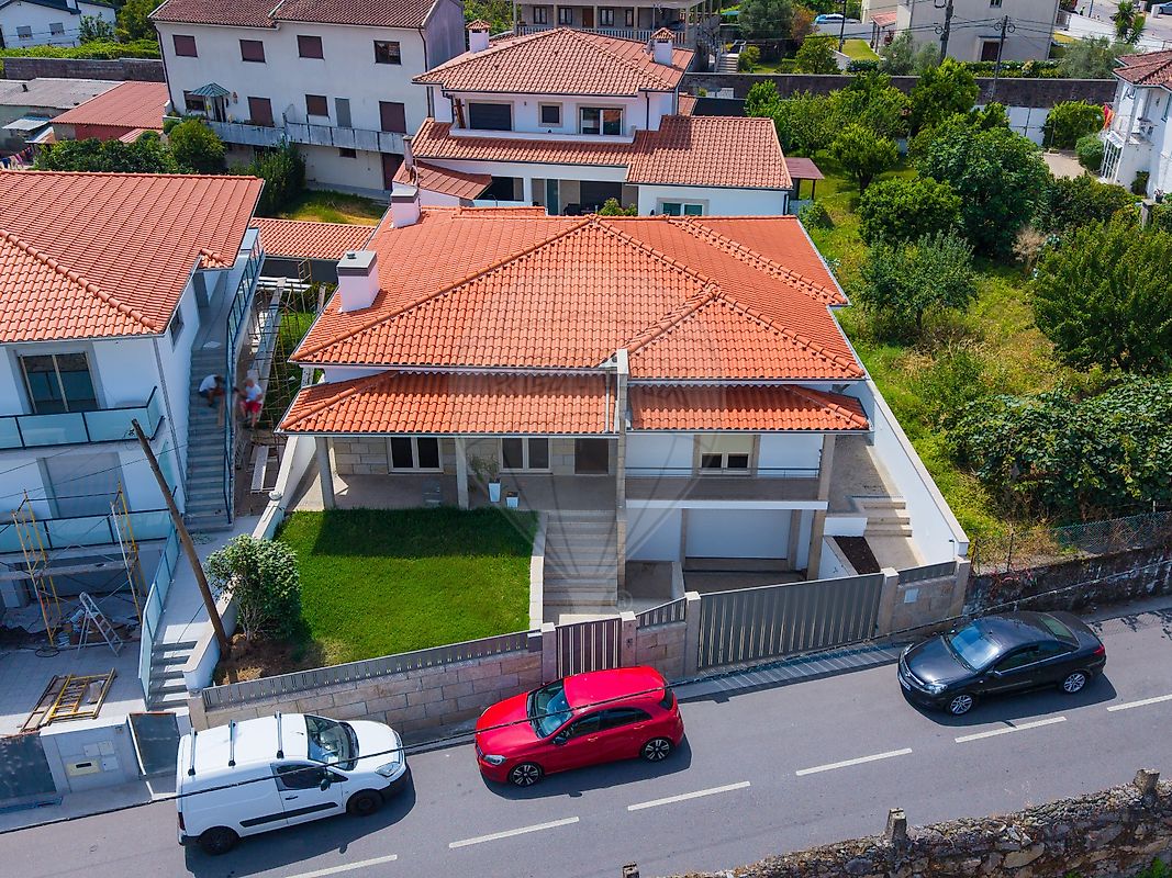 Apartamento T3 à venda em Amares