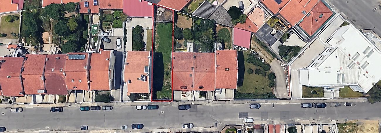 Land for sale in Gondomar, Portugal — €79,900