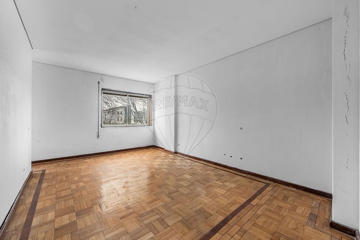 Apartamento T4 à venda em Porto