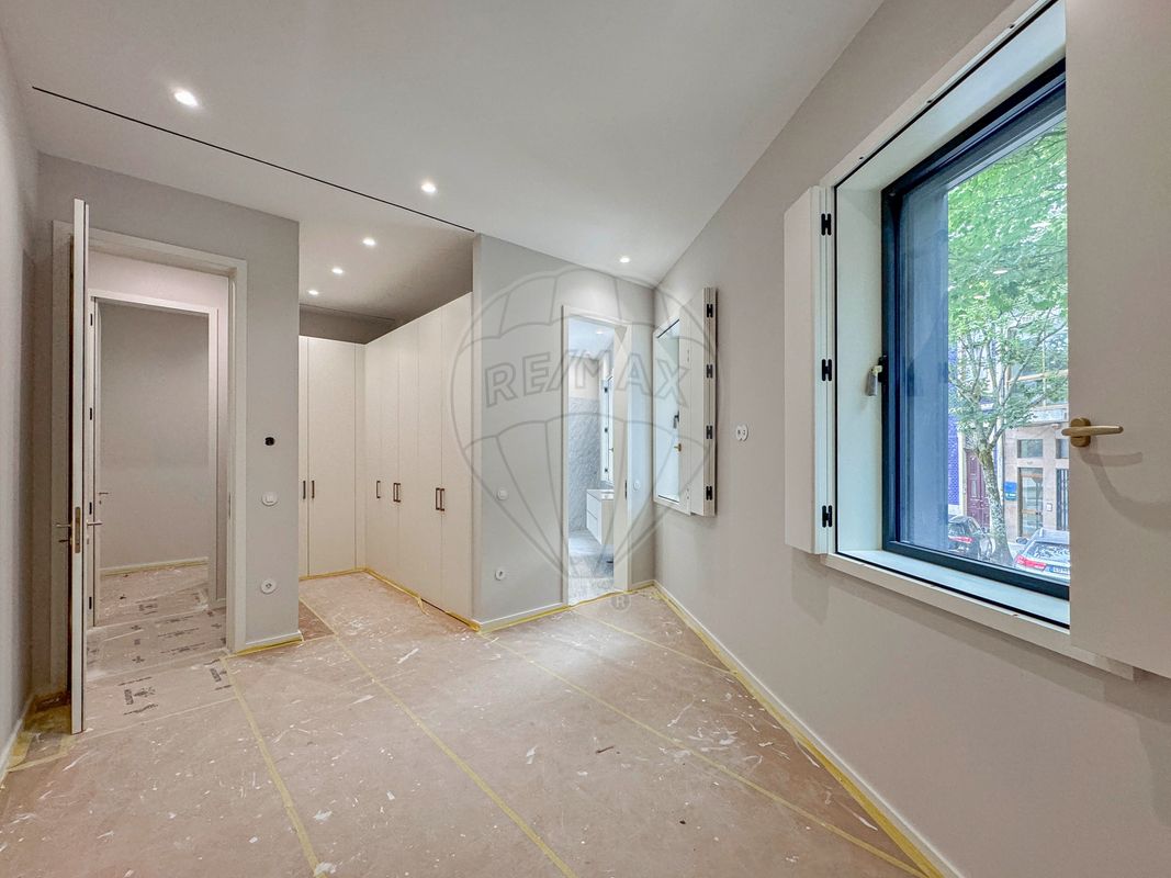 listing 127131004-16 picture-0
