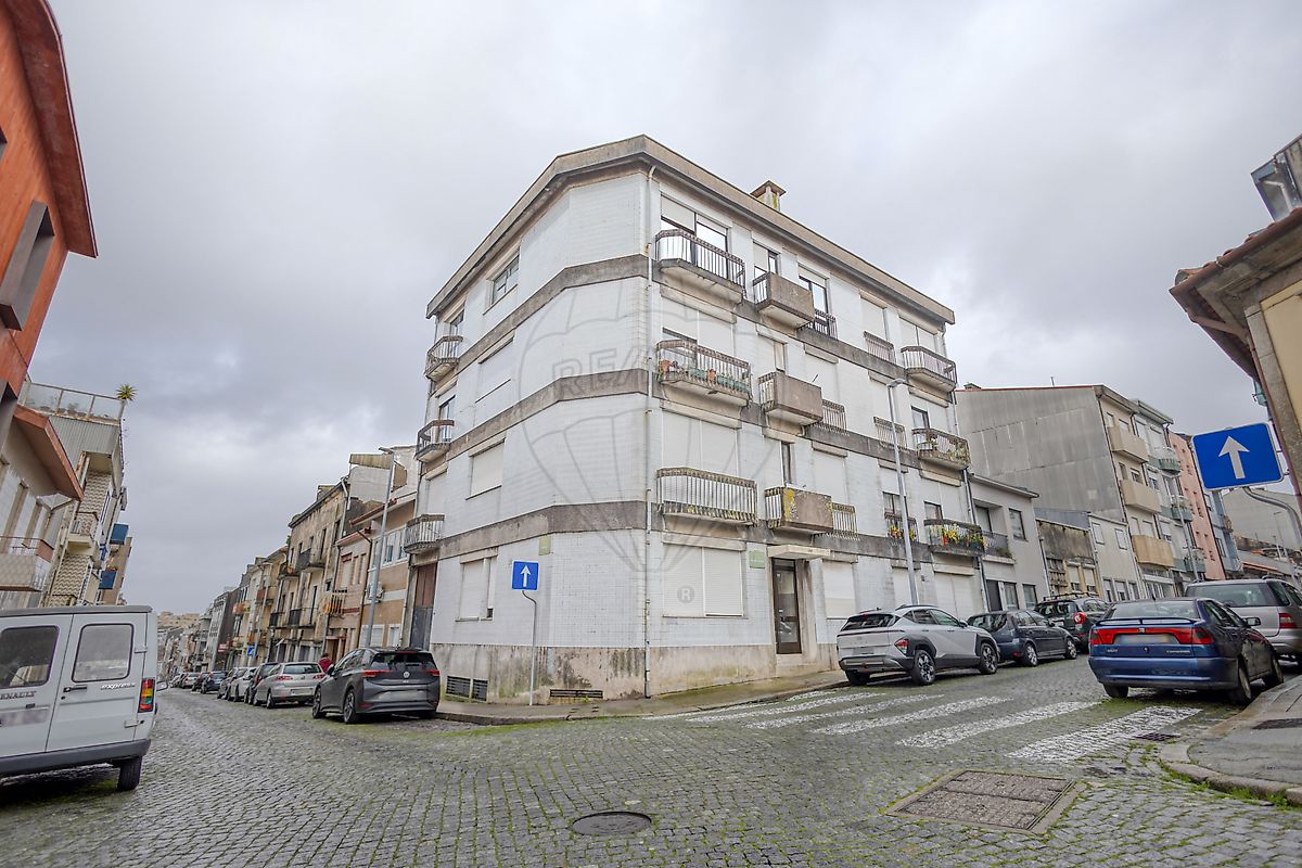 Apartamento T1 à venda em Porto