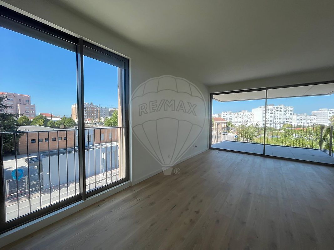 Apartamento T3 à venda em Maia