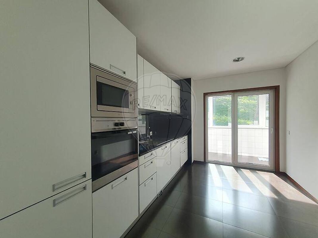 Apartamento T2 à venda em Porto