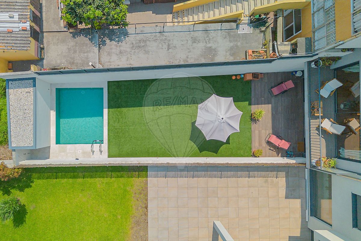 Apartamento T3 à venda em Porto