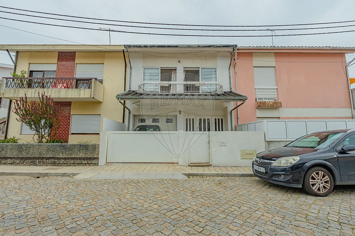 Apartamento T3 à venda em Maia