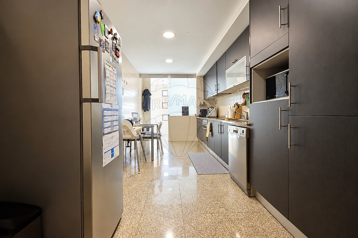 Apartamento T3 à venda em Lordelo do Ouro e Massarelos, Porto — foto 9