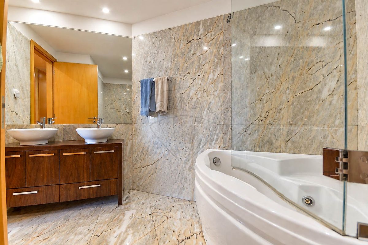 Apartamento T3 à venda em Lordelo do Ouro e Massarelos, Porto — foto 16
