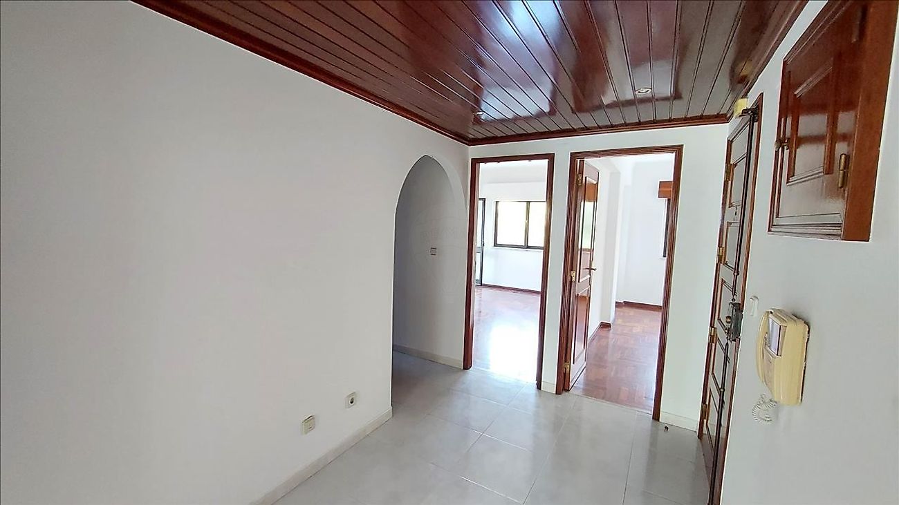 Apartamento T2 à venda em Sintra