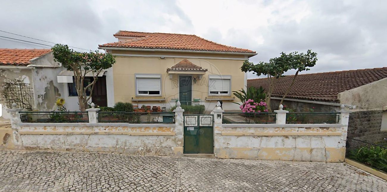 Moradia T2 à venda em Cadaval