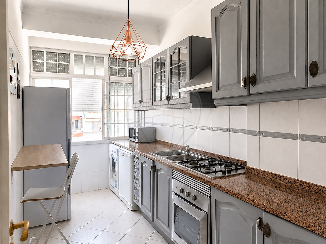 Apartamento T2 à venda em Amadora