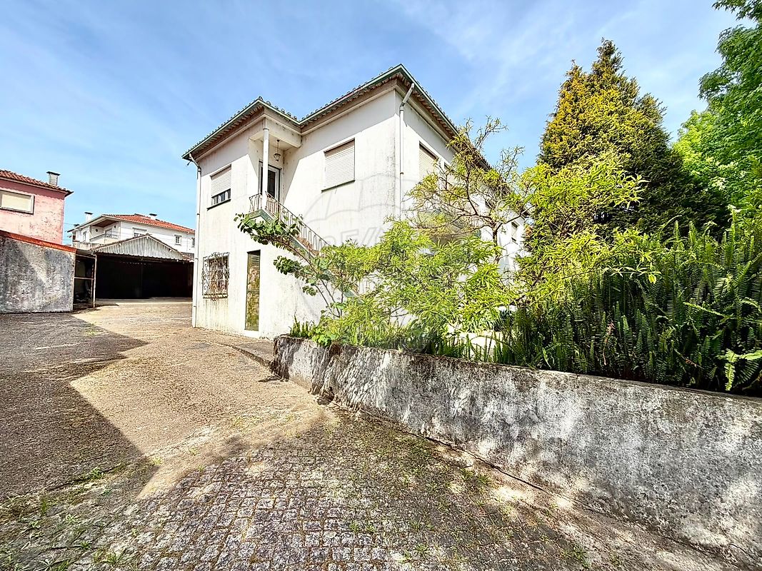 Moradia T8 à venda em Viana do Castelo