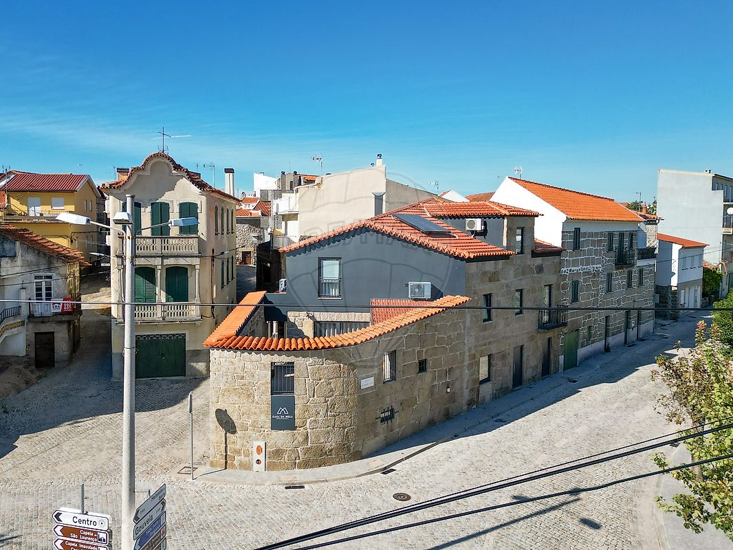 Moradia - Moimenta da Serra e Vinhó, Gouveia, Guarda