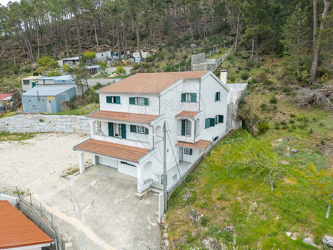 Moradia - Sabugueiro, Seia, Guarda