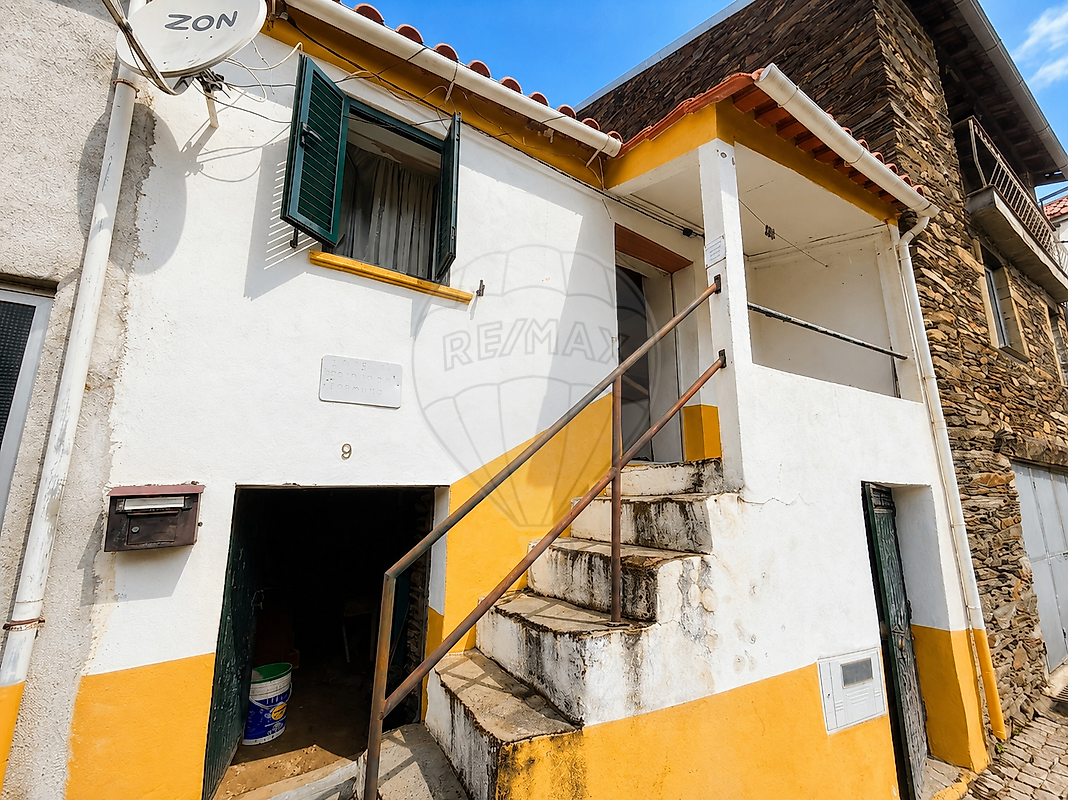 Moradia - Sazes da Beira, Seia, Guarda