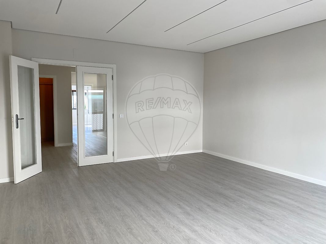 Apartamento T3 à venda em Seia
