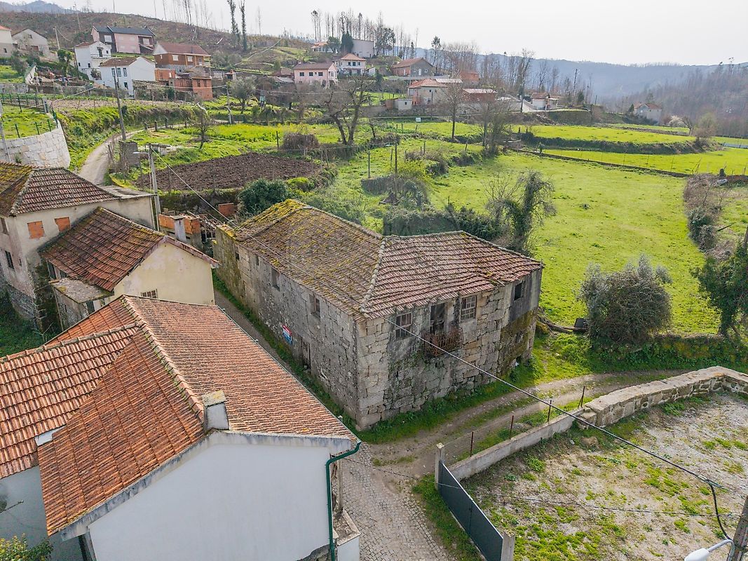 Moradia - Sul, São Pedro do Sul, Viseu