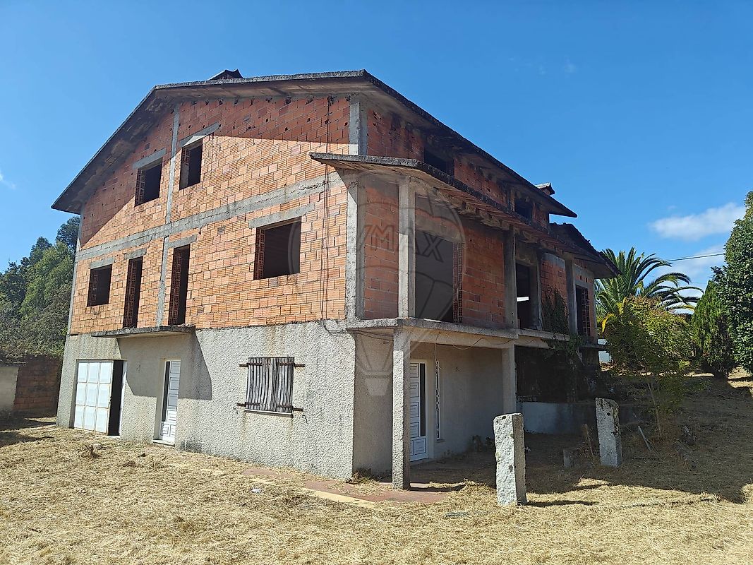 Moradia T2 para venda