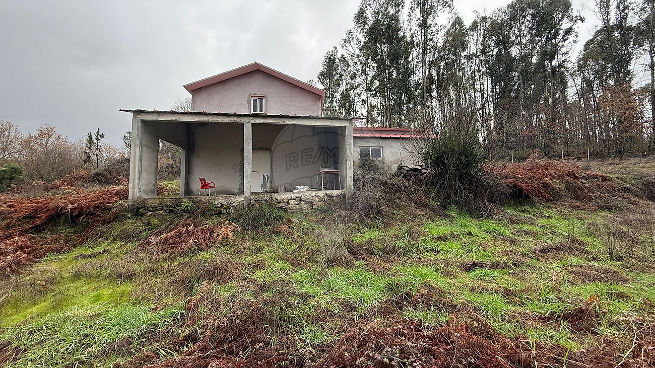 Terreno - Pindelo dos Milagres, São Pedro do Sul, Viseu