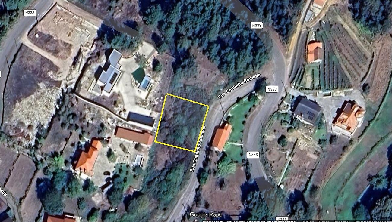 Terreno - Vouzela e Paços de Vilharigues, Vouzela, Viseu