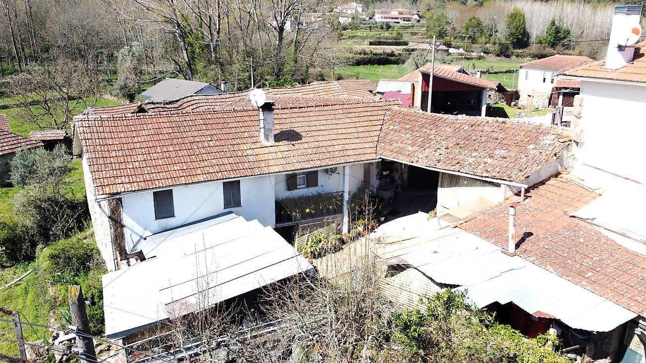 Moradia - Carvalhais e Candal, São Pedro do Sul, Viseu