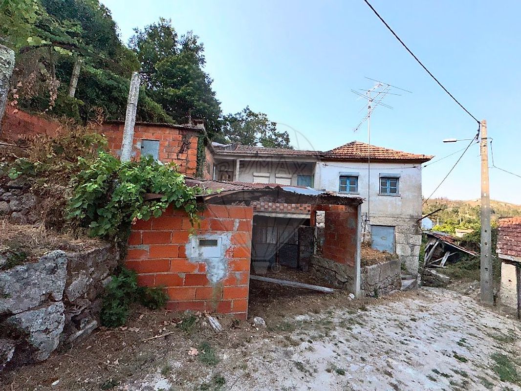 Apartamento T3 à venda em São Pedro do Sul