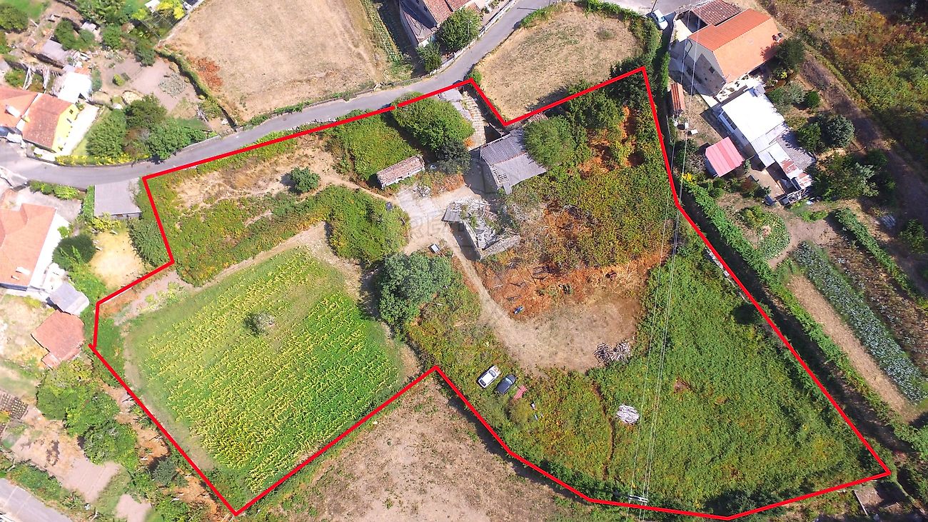 Moradia T4 para venda