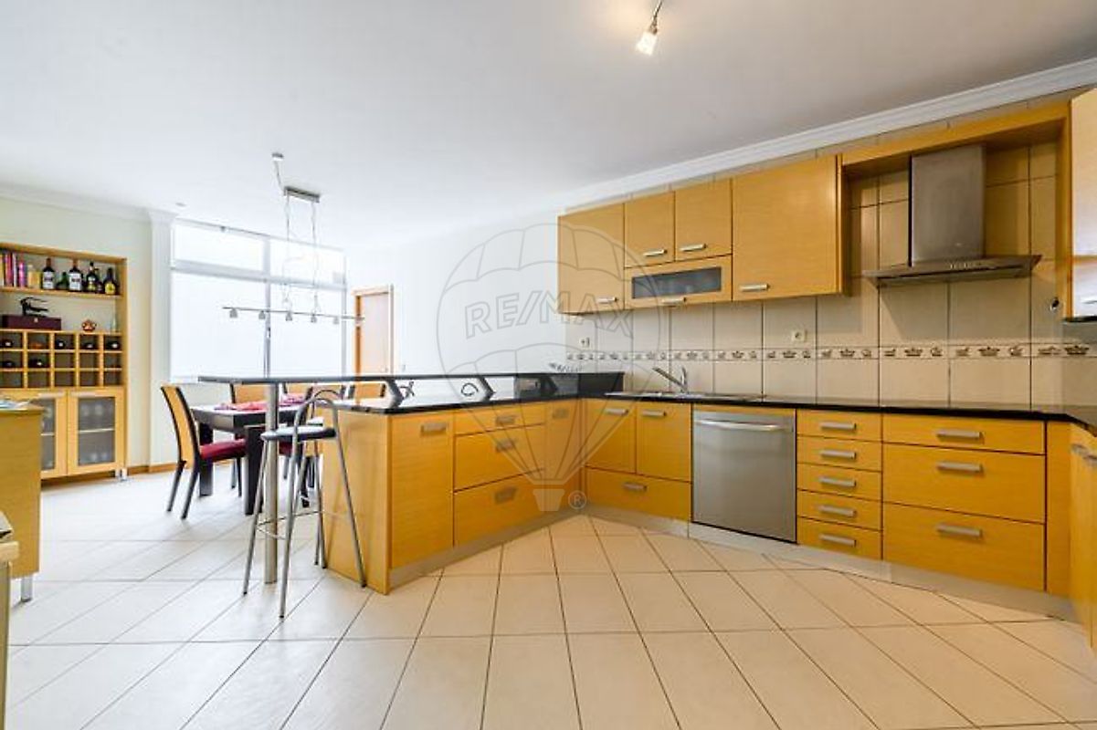 Apartamento T3 à venda em Valença