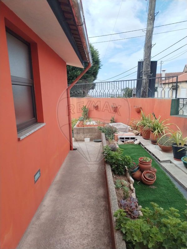 Moradia T4 para venda