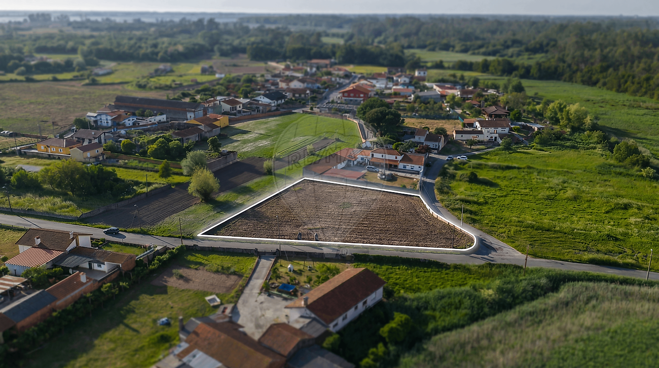 Terreno à venda em Estarreja