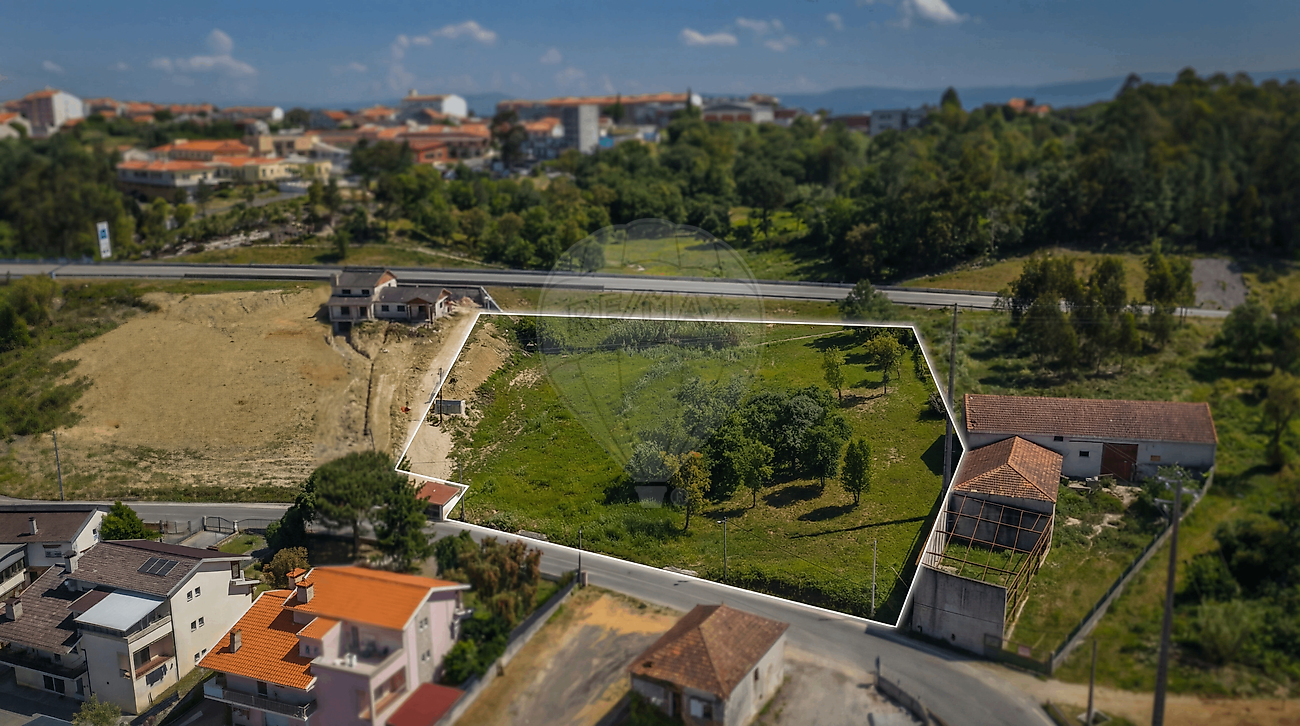 Terreno à venda em Oliveira do Bairro