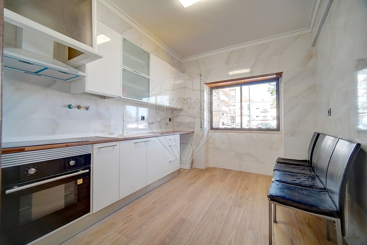 Apartamento T2 à venda em Sintra