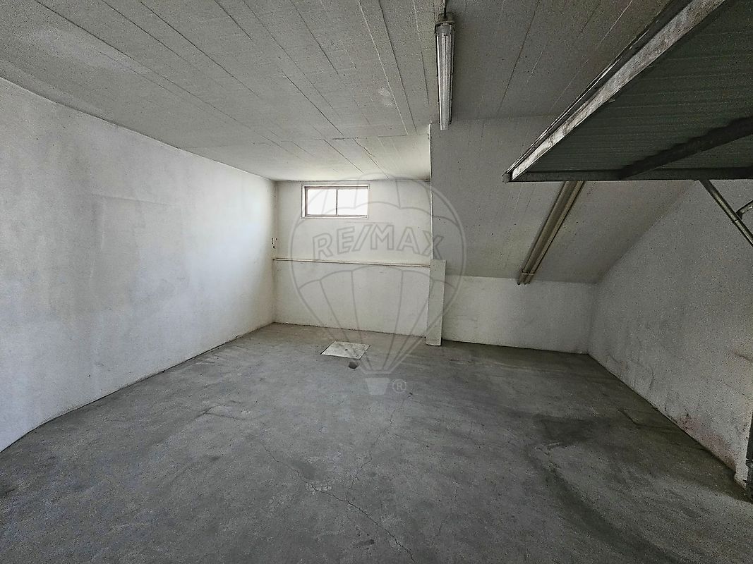 Garagem - Queluz e Belas, Sintra, Lisboa