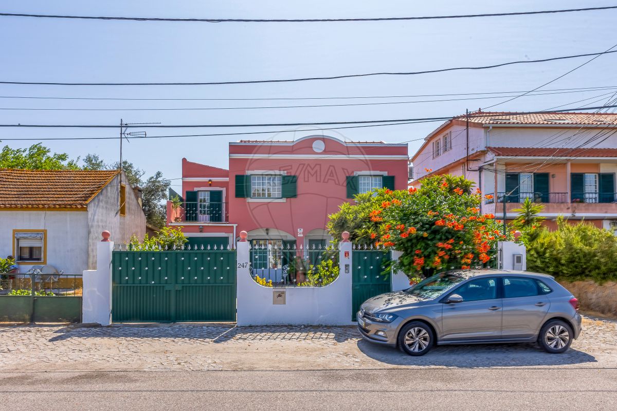 Moradia T5 para venda