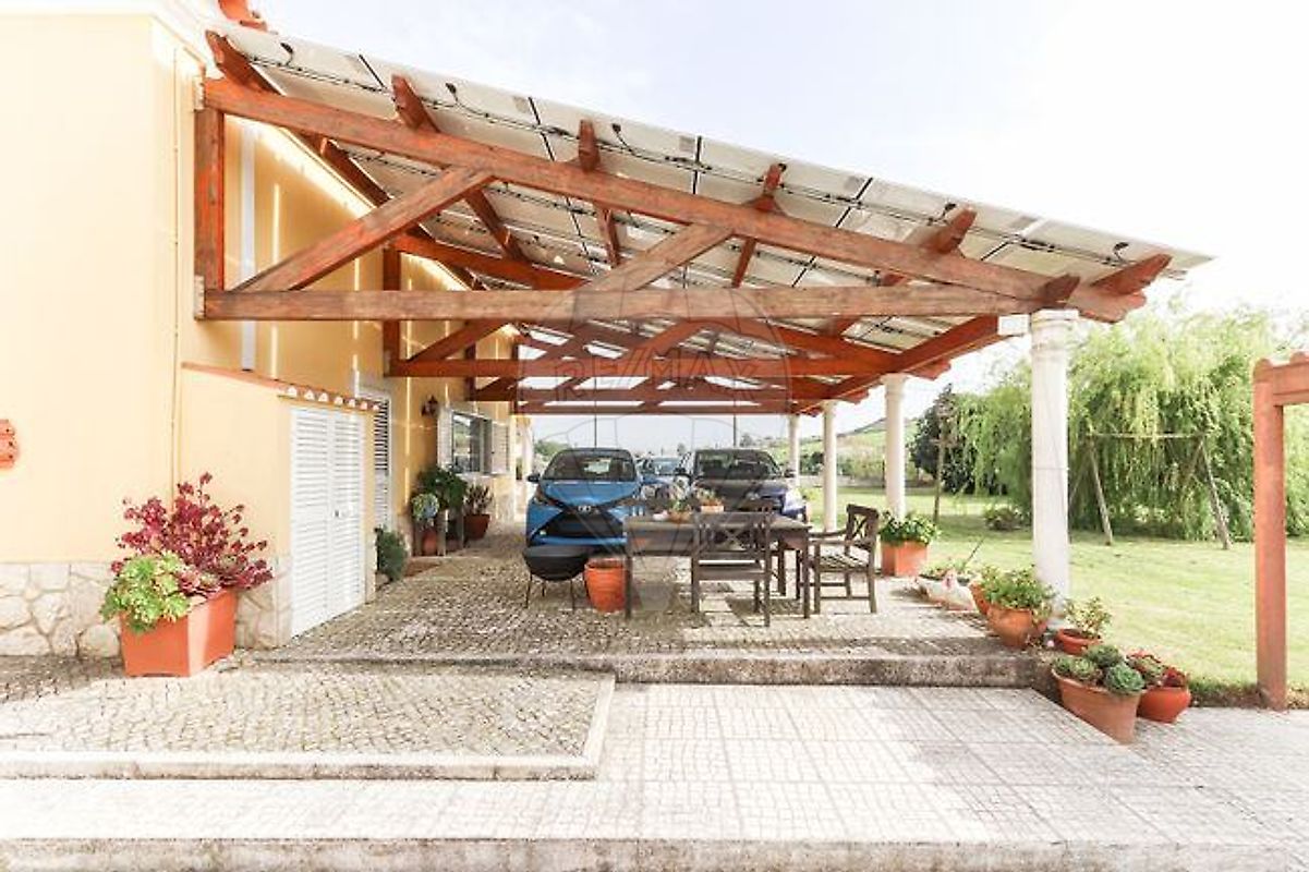 Moradia T4 à venda em Arruda dos Vinhos