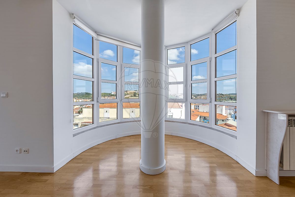 Apartamento T4 à venda em Torres Vedras (São Pedro, Santiago, Santa Maria do Castelo e São Miguel) e Matacães, Torres Vedras — foto 16