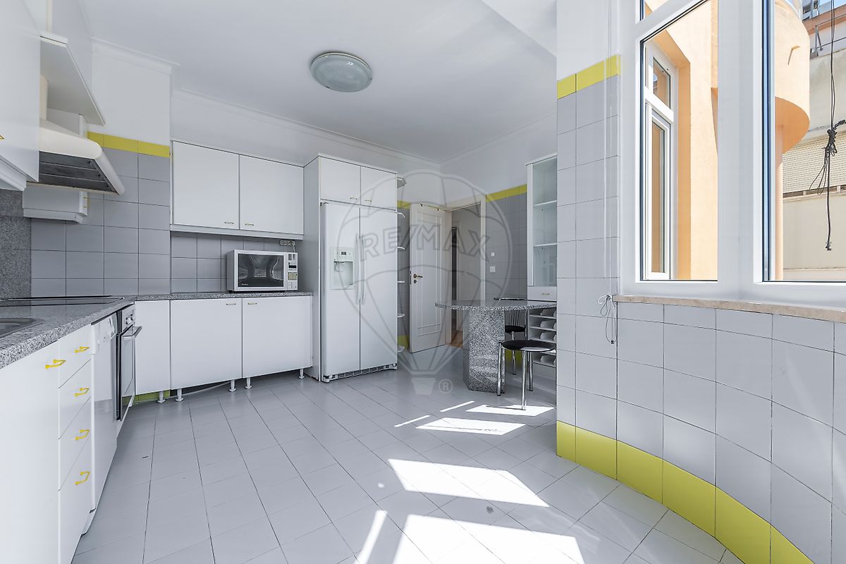 Apartamento T4 à venda em Torres Vedras (São Pedro, Santiago, Santa Maria do Castelo e São Miguel) e Matacães, Torres Vedras — foto 20