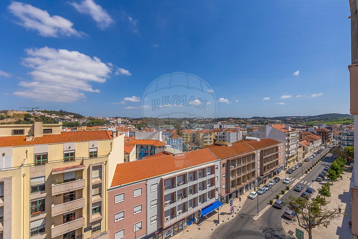 Apartamento T4 à venda em Torres Vedras (São Pedro, Santiago, Santa Maria do Castelo e São Miguel) e Matacães, Torres Vedras — foto 18