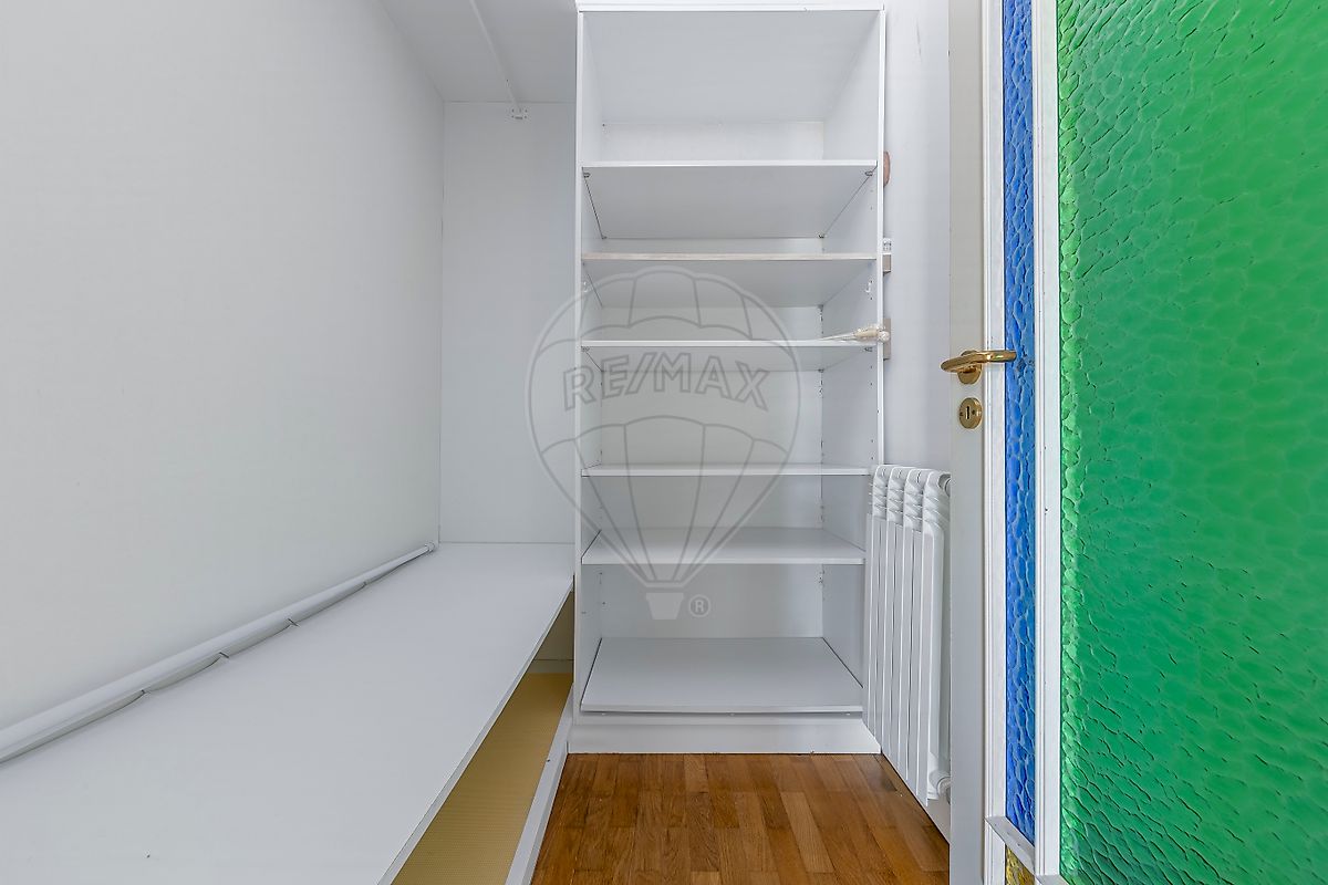 Apartamento T4 à venda em Torres Vedras (São Pedro, Santiago, Santa Maria do Castelo e São Miguel) e Matacães, Torres Vedras — foto 23