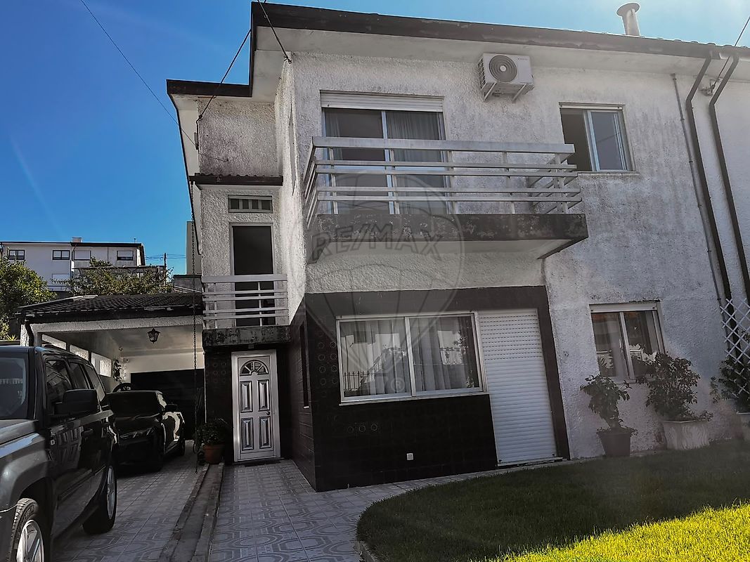 Apartamento T4 à venda em Gondomar