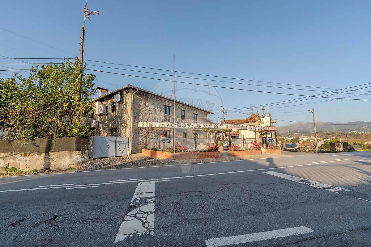 Moradia - Águas Santas e Moure, Póvoa de Lanhoso, Braga