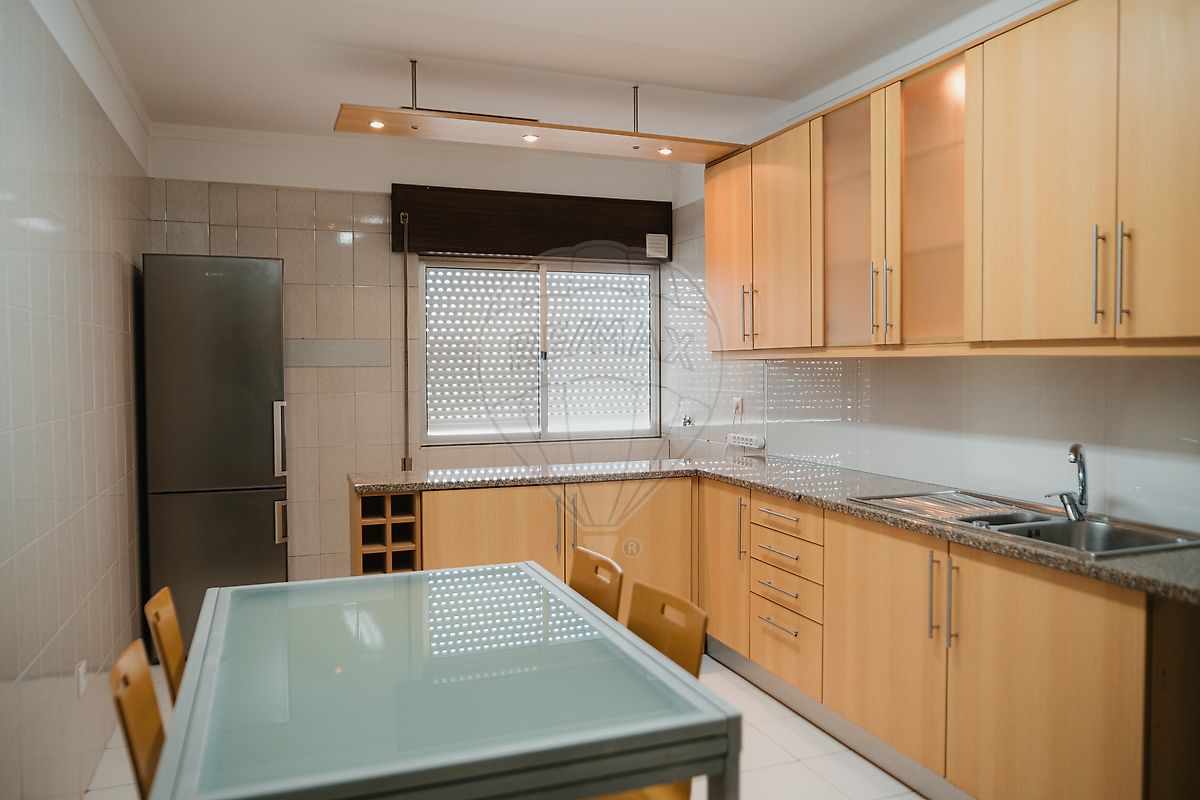 Apartamento T3 à venda em Barcelos