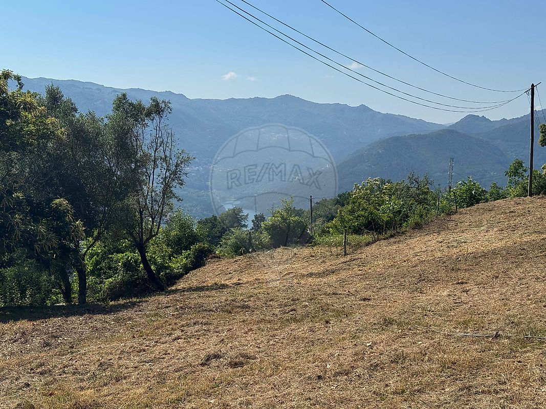 Terreno - Ventosa e Cova, Vieira do Minho, Braga