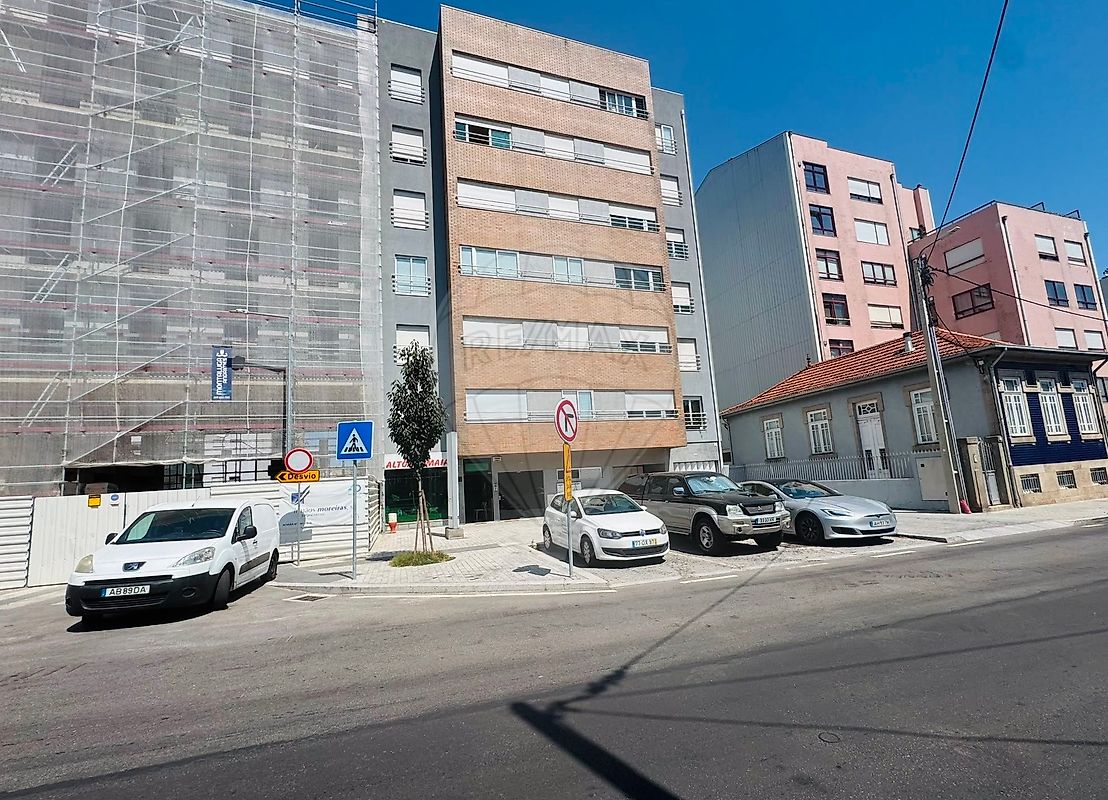 Apartamento T3 à venda em Maia