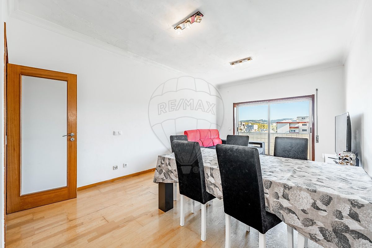 Apartamento T2 em Vila Nova de Famalicão e Calendário, €250.000