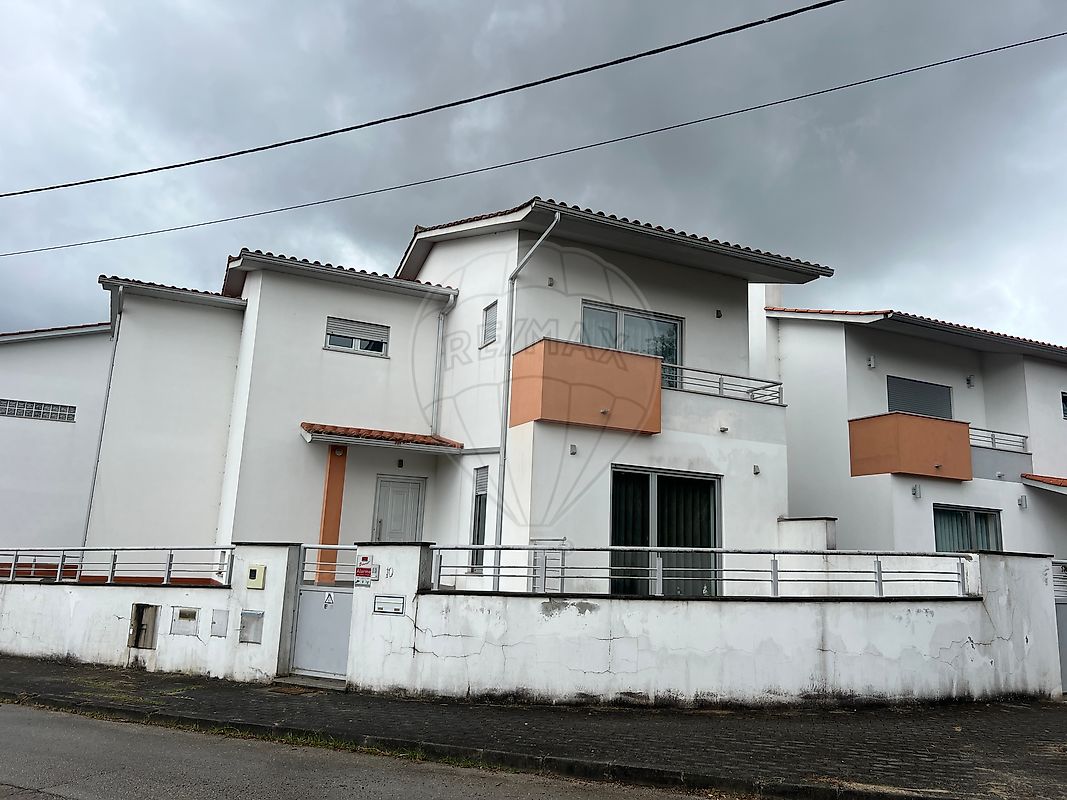 Apartamento T4 à venda em Leiria