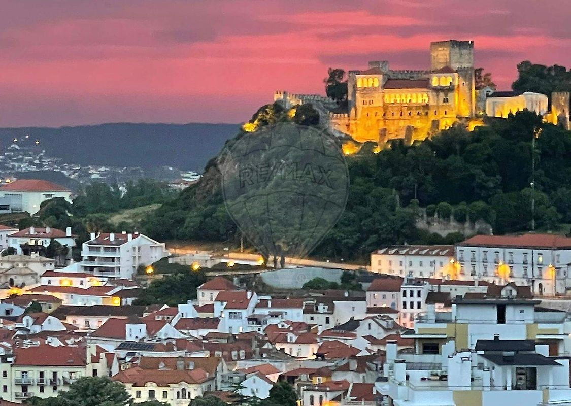 Apartamento T4 para arrendar em Leiria