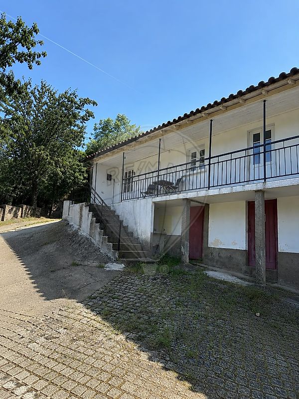 Moradia - Quintela de Lampaças, Bragança, Bragança